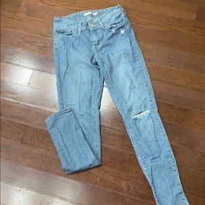 Levi’s 711 Jeans